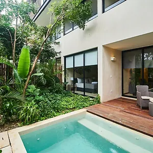 jungle-luxury-tulum-condo-private-pool-jacuzzi.tulum-hotels.net/